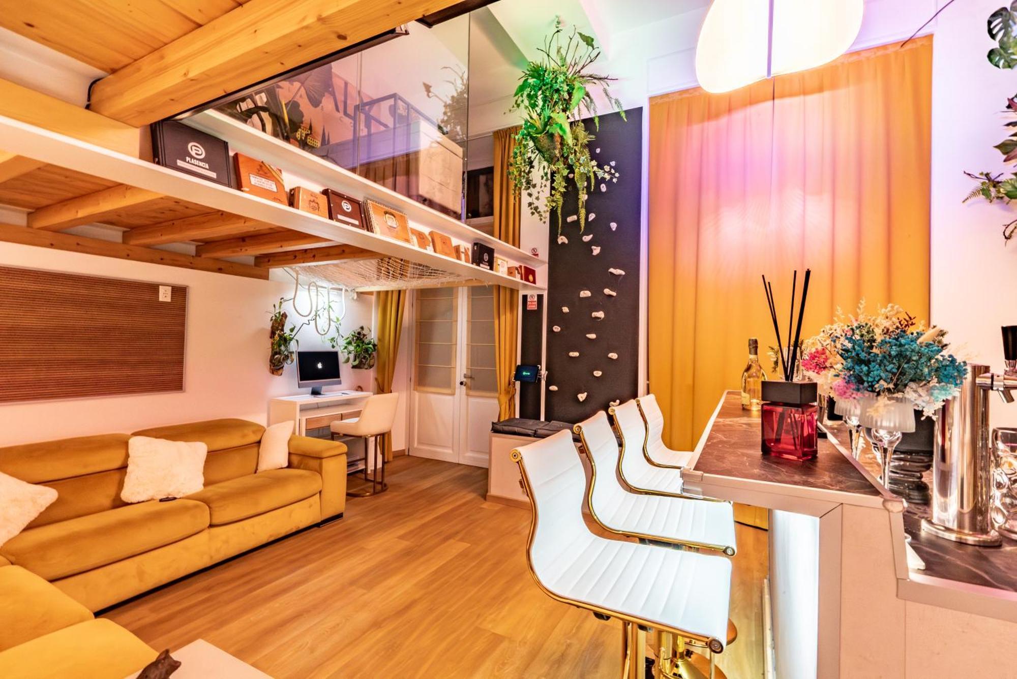 Luxe & Central Haven - Jacuzzi, Sauna, Steam, Private Parking コモ エクステリア 写真